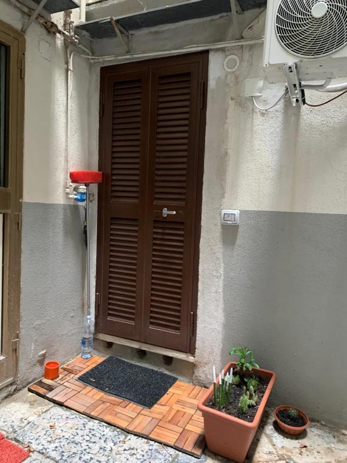 La Casetta Ai Gradoni Di Chiaia Nápoles Exterior foto